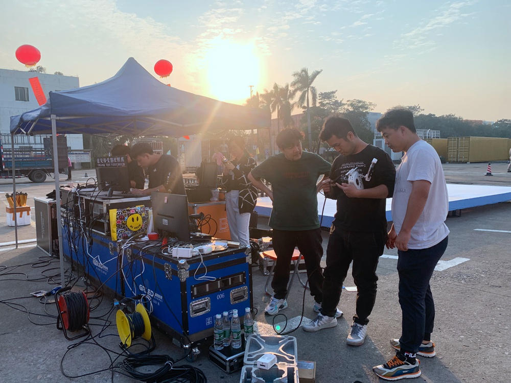 2.7����ҕ�lֱ�������ГQ�����_